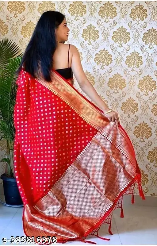 Timeless Elegance: Handwoven Banarasi Saree - Image 2