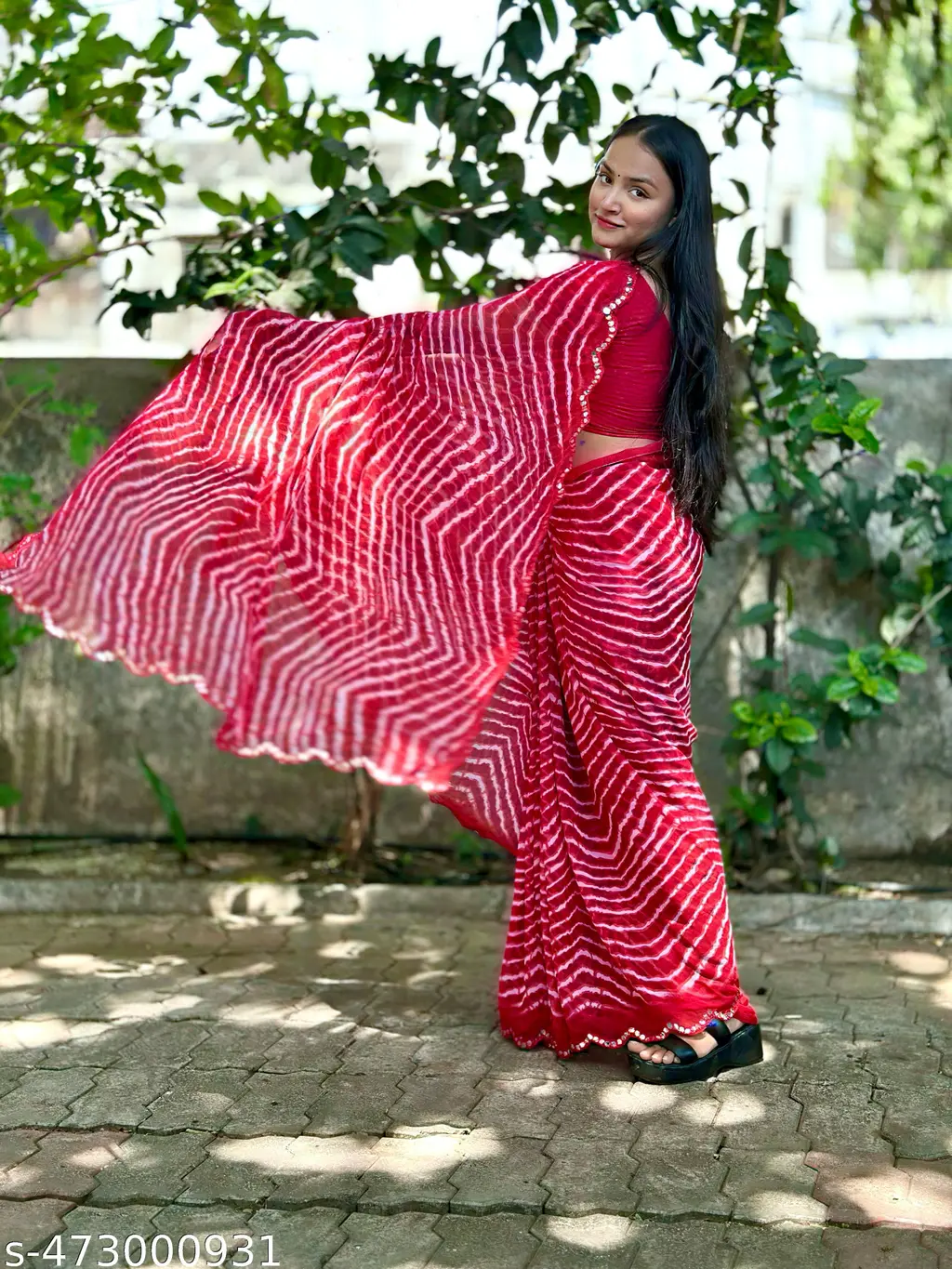 Georgette Saree with Mirror Lace Blouse - Image 2