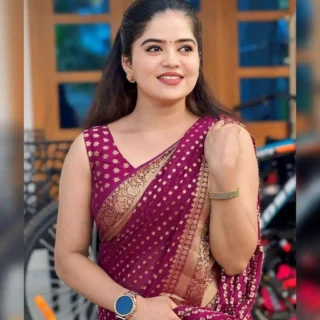 4l0ok_1024.webp Aagyeyi: Exquisite & Pretty Sarees