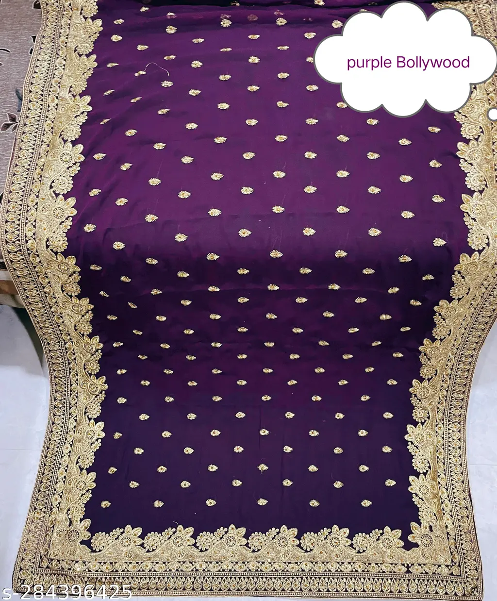 Bollywood Saree: Glamorous Indian Tradition - Image 2