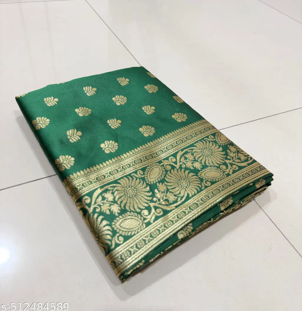 Timeless Elegance: Women's Traditional Saree - Image 4
