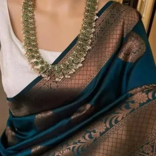 bji4u_1024.webp Exclusive Banarasi Silk Blouse Piece