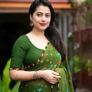Lace & Georgette Saree: Ethereal Elegance