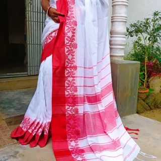 Timeless Elegance: The Classic Saree