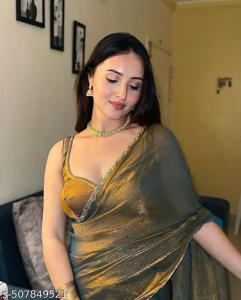 Rich Chiffon Saree Blouse with Border - Image 2