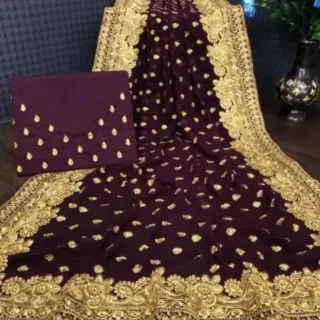 Bollywood Saree: Glamorous Indian Tradition
