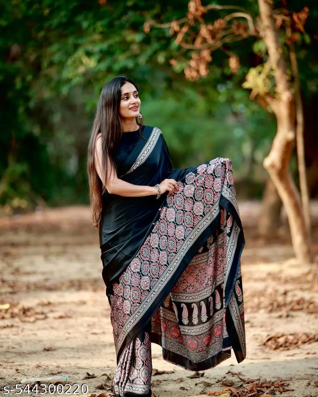 Premium Creap Silk School Uniform Saree - Image 4