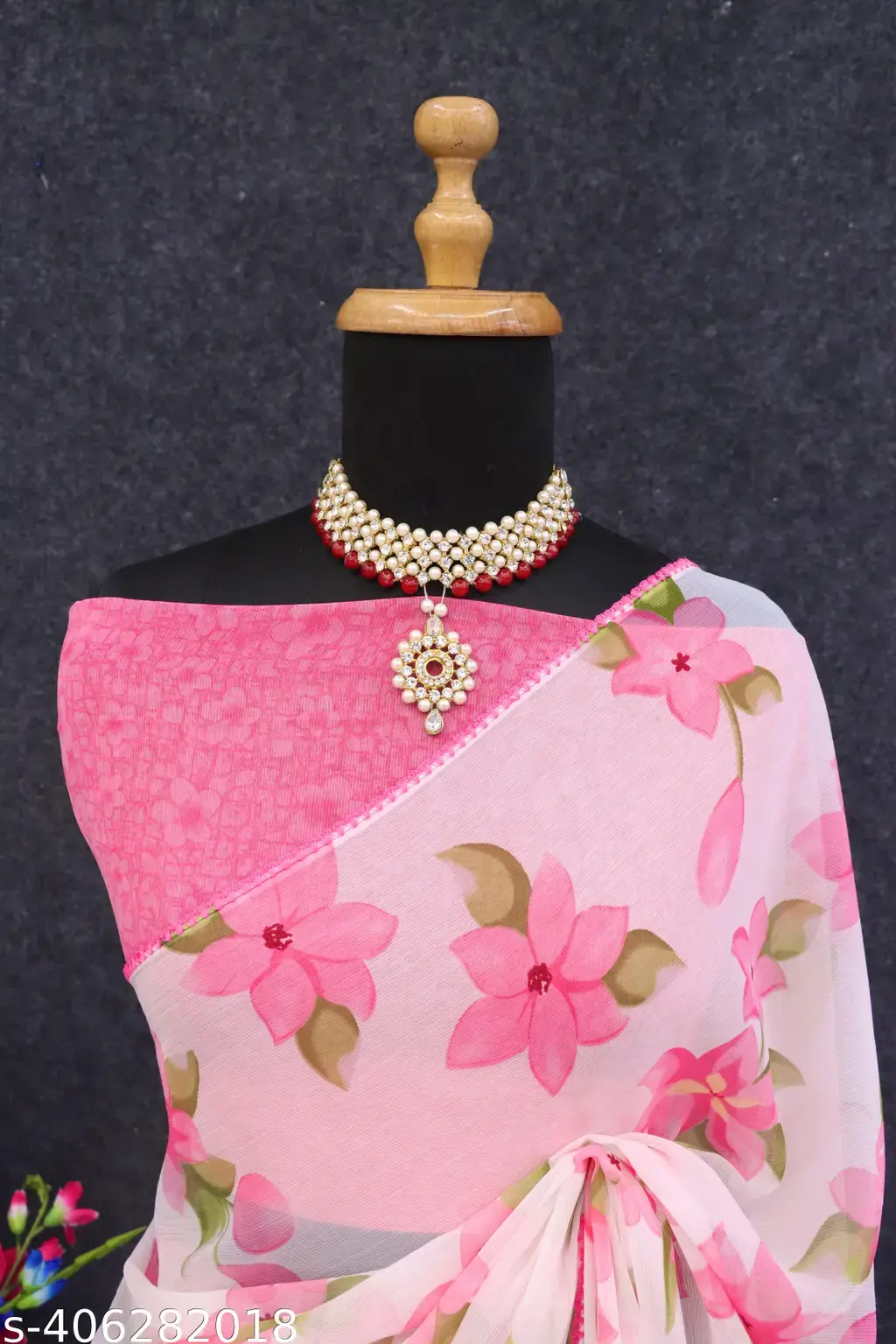 Floral Design Saree - Image 3