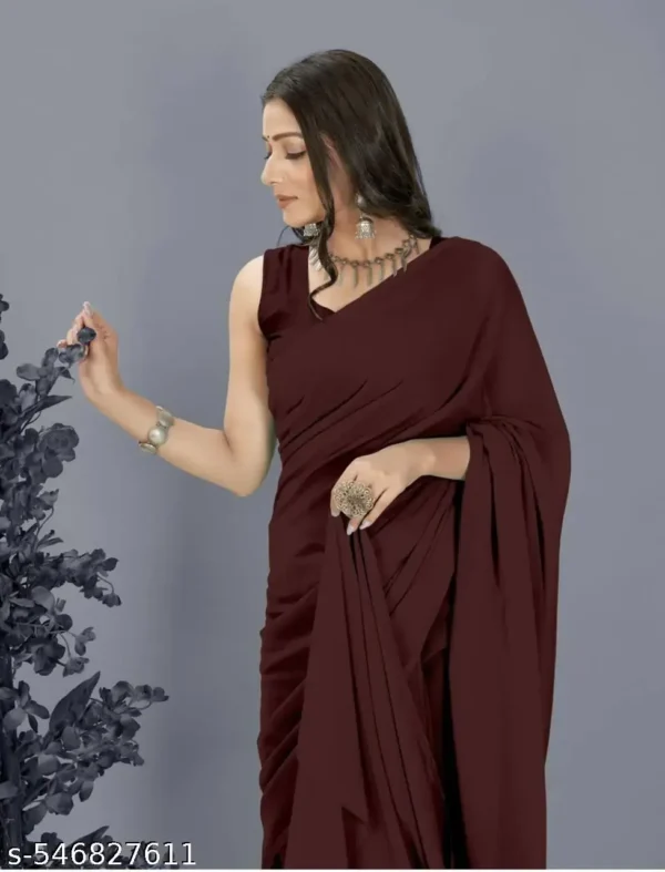 Elegant Georgette Saree  Simple & Chic