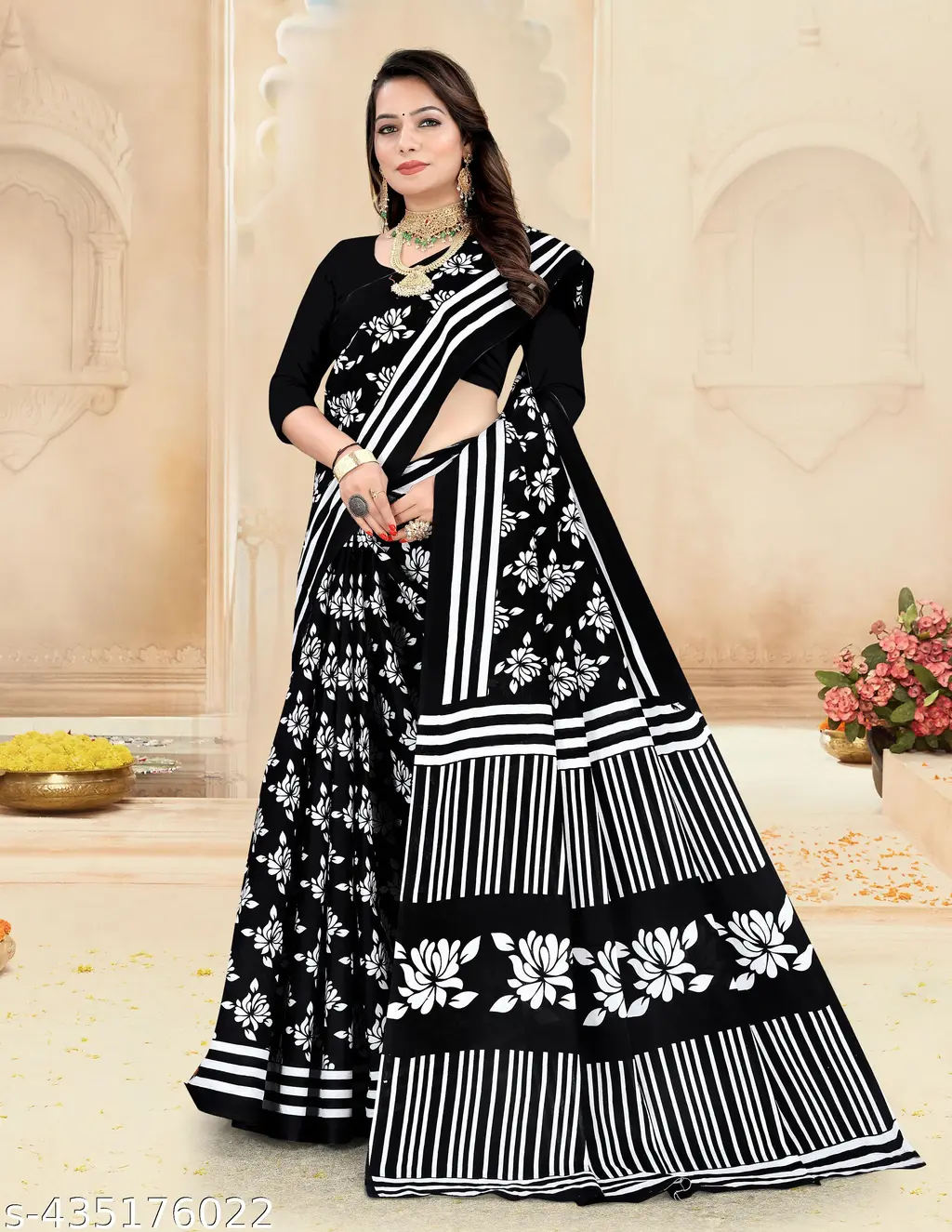 Radha Rani Black Cotton Handloom Saree - Image 2