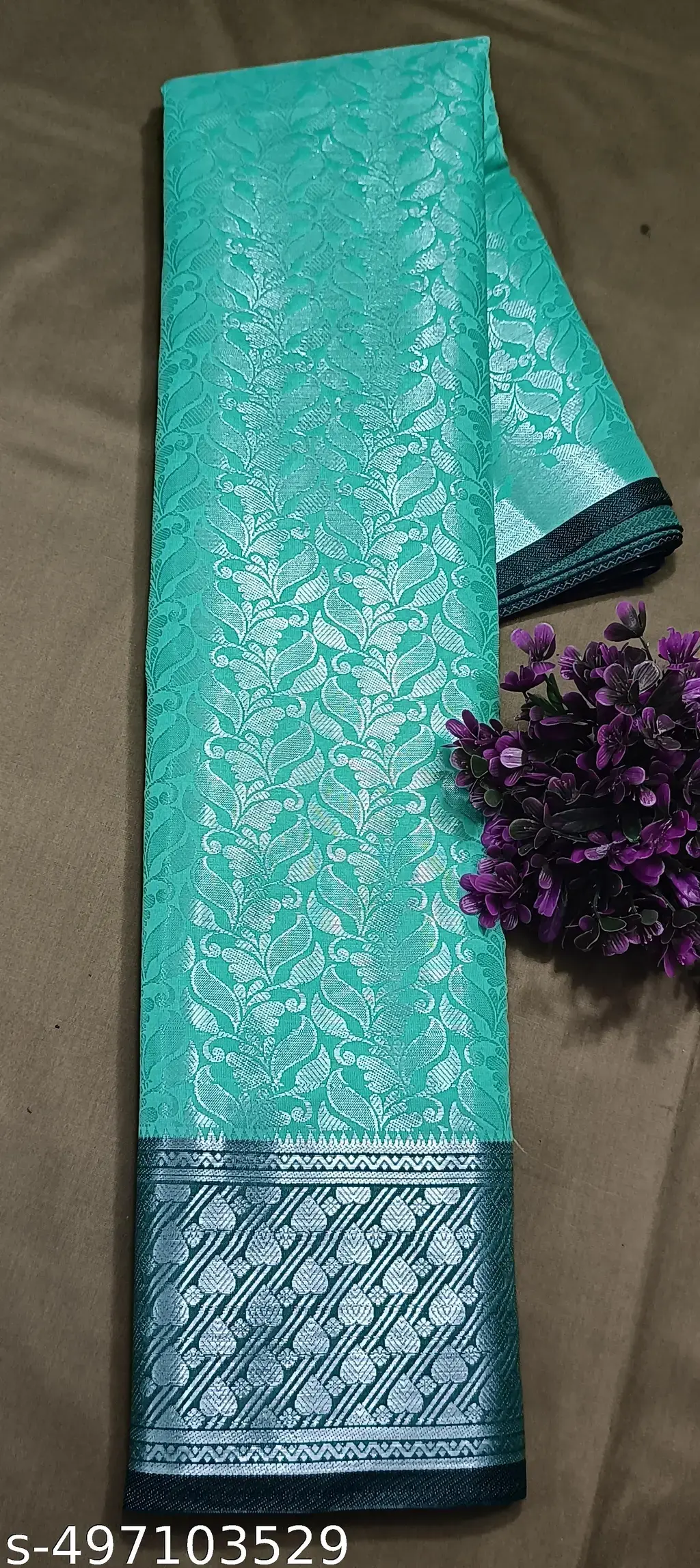 Silver Banarasi Saree: Ocean Green Contrast - Image 2