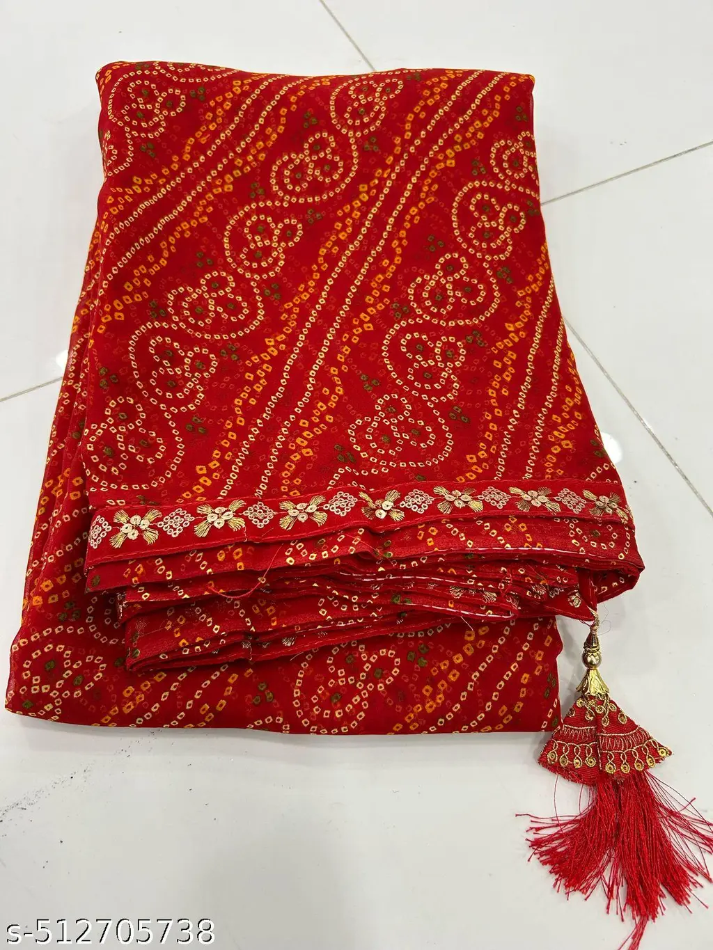 Red & Festive: Trending Bollywood Bandhani Saree - Image 3
