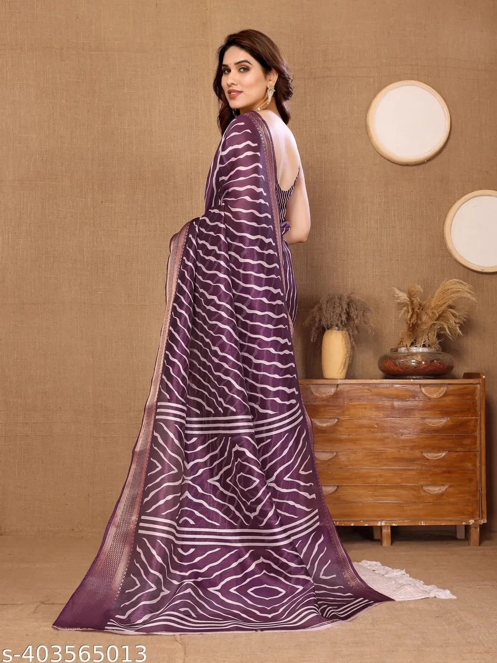 Crystal Lehriya Cotton Saree: Jari Border - Image 3