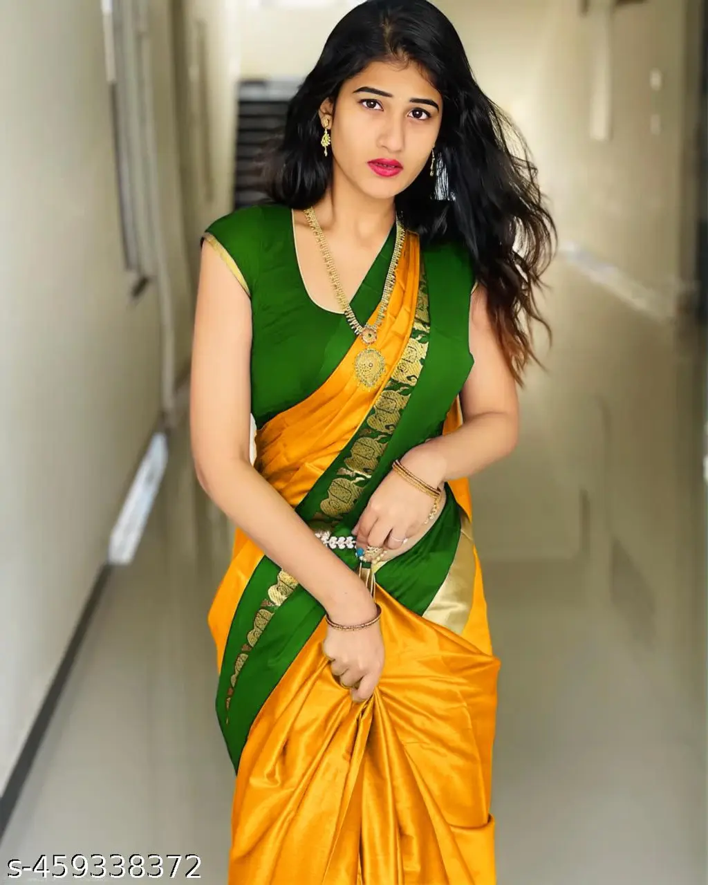 Evergreen Kanjeevaram Hathi Silk Saree - Image 2