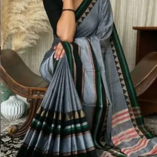 Elegant Handloom Saree: Woven Tradition