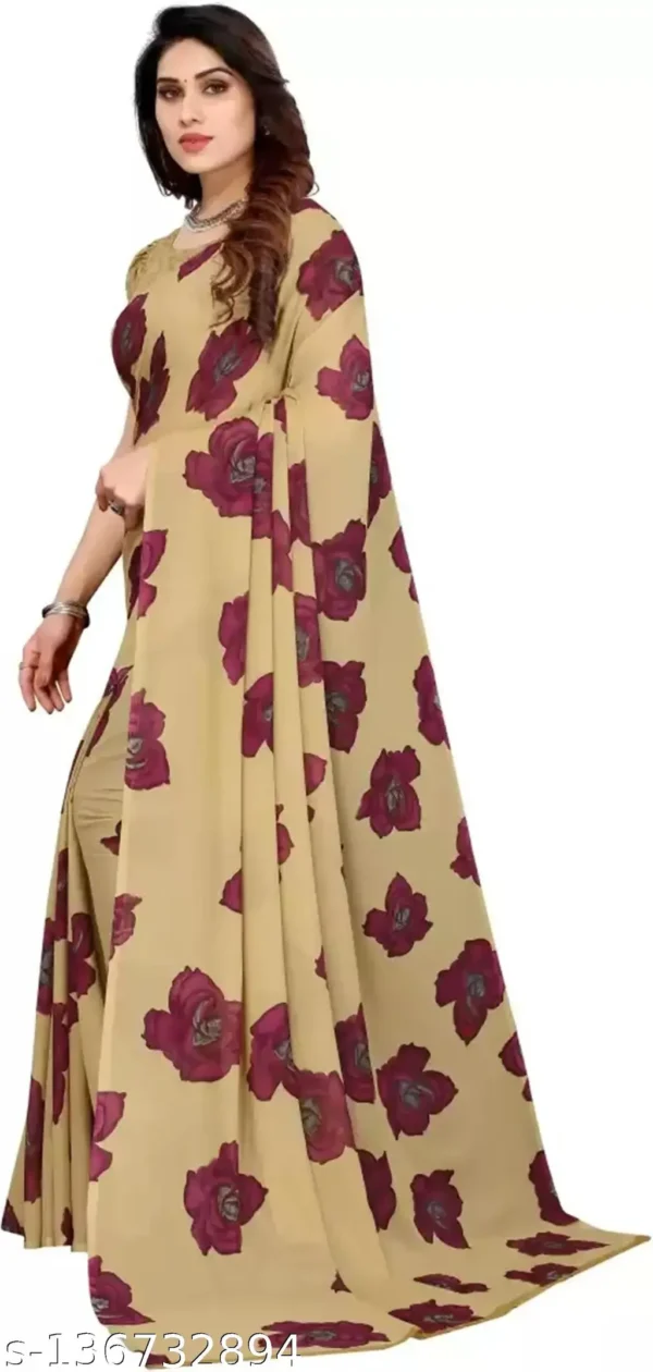 Elegant Drapes: The Perfect Saree