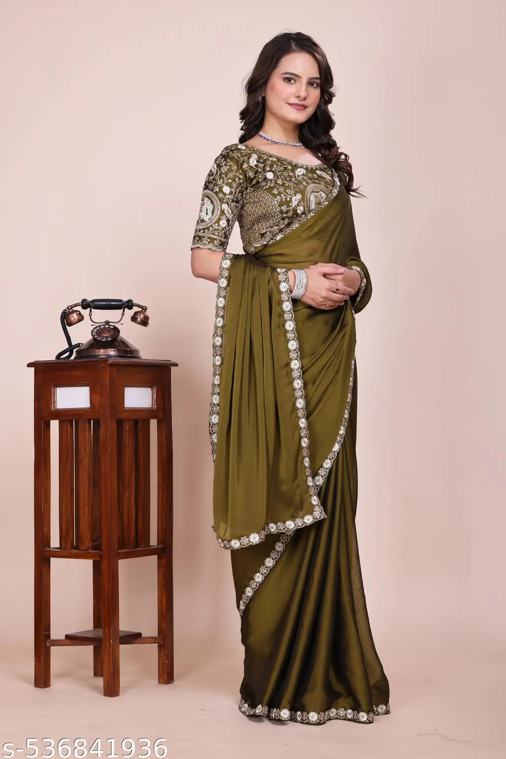 Saanvi Gaj Gamini Rangoli Silk Saree - Image 2