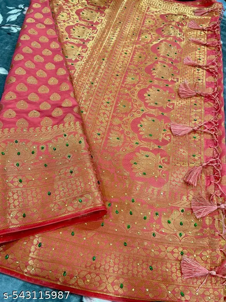 Timeless Elegance: Banarasi Silk Saree - Image 3