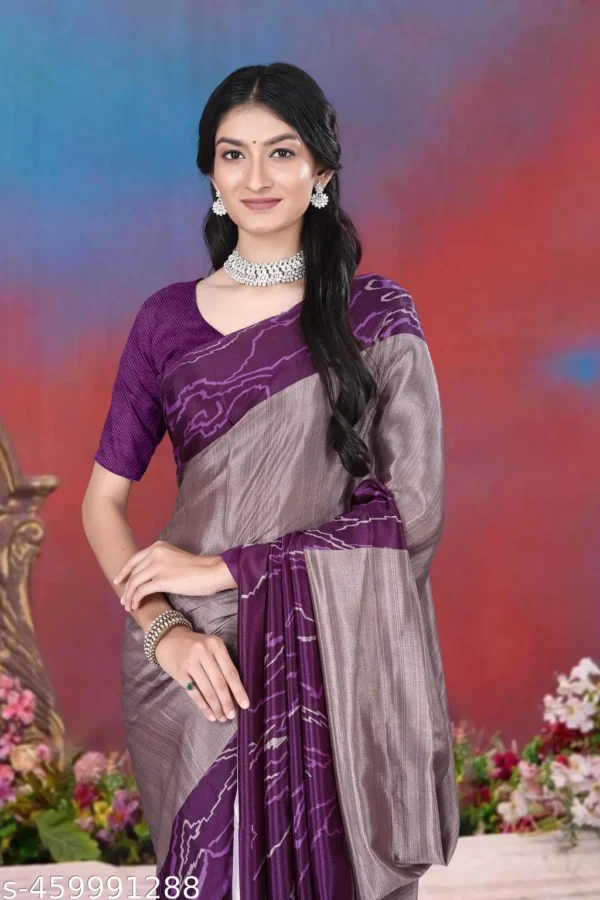 vt0pk_1024.webp Floral Georgette Saree with Blouse Piece