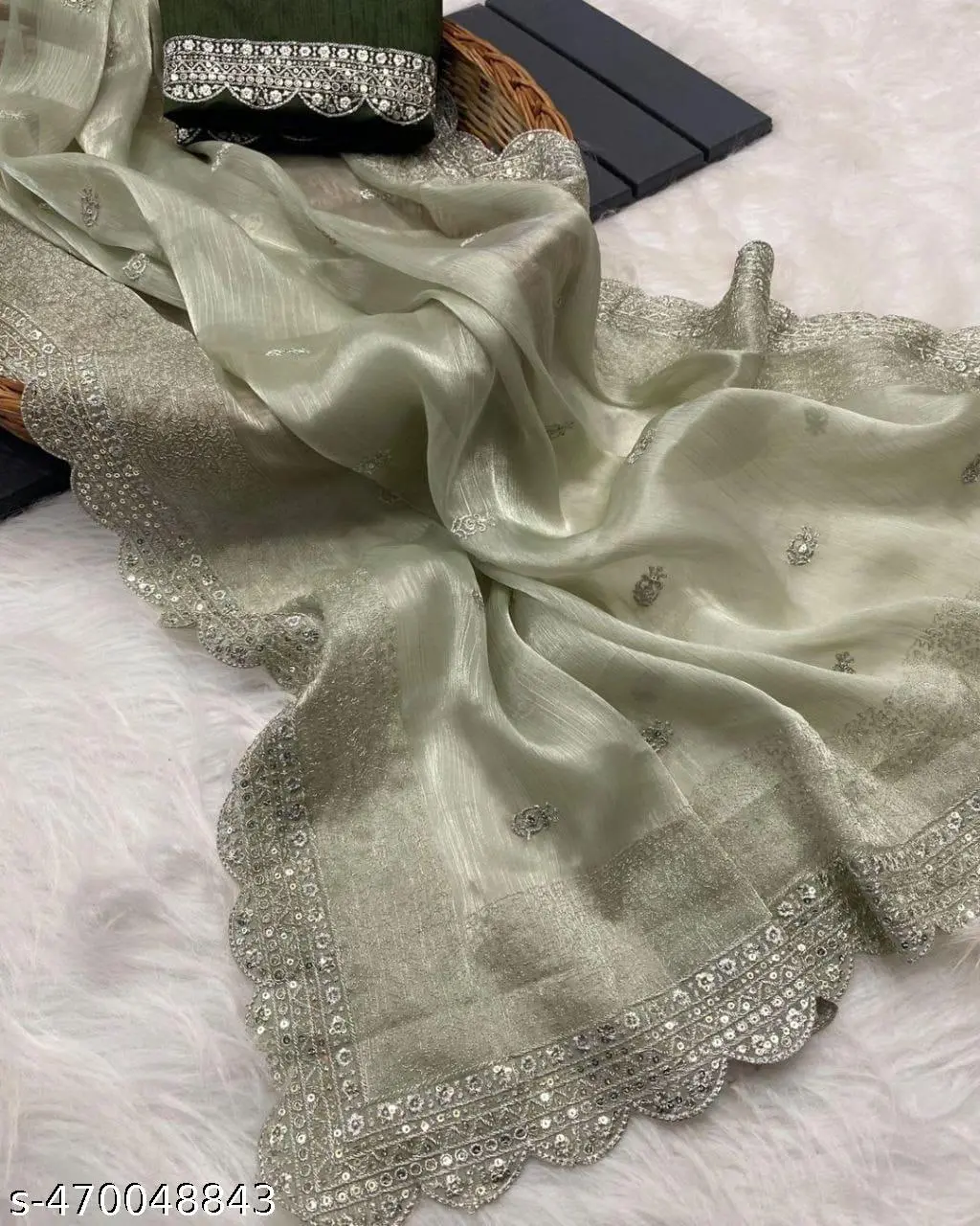 Elegant Embroidered Saree Border Lace - Image 2