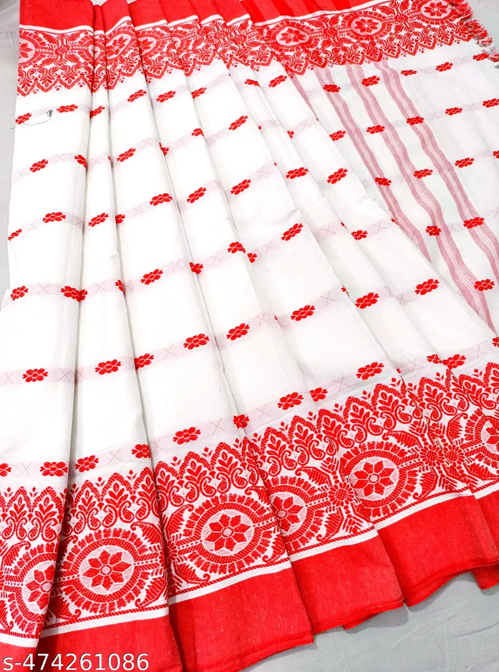 White & Red Kanjivaram: Durga Puja Saree - Image 2