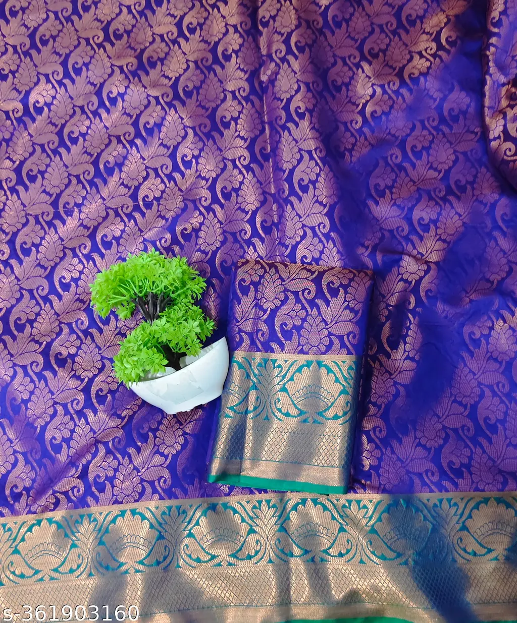 Brocade Banarsi Pattu Saree - Image 3