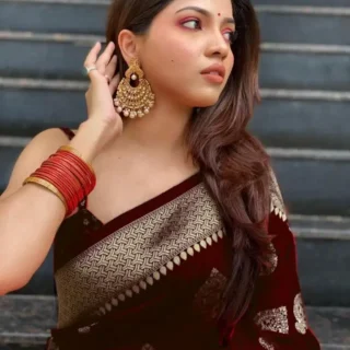 Kanjivaram Silk Saree: Timeless Elegance
