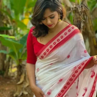 yc8fn_1024.webp Elegant Cotton Saree: Drape in Comfort