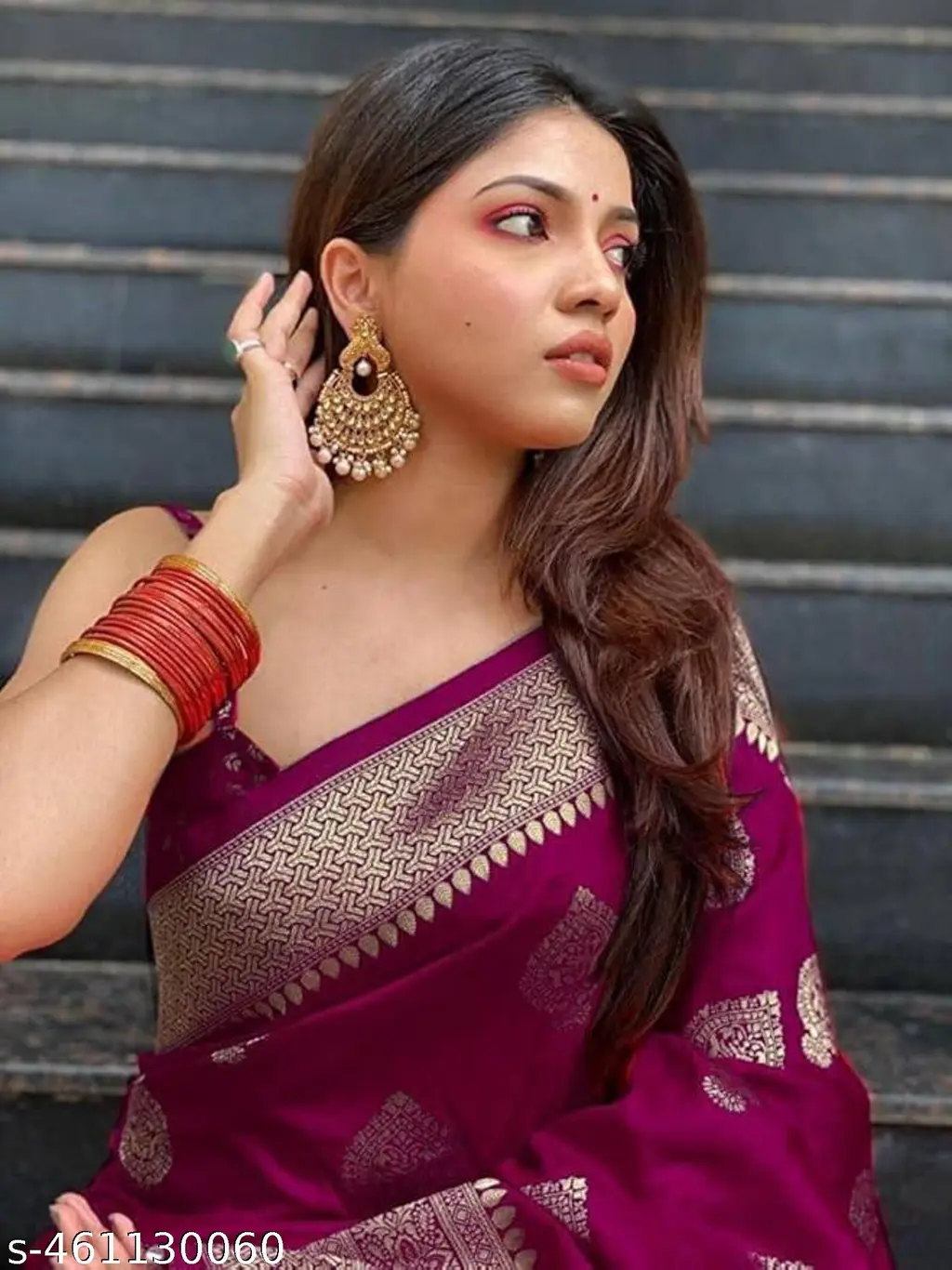 Banarasi Saree: Handwoven Elegance - Image 2