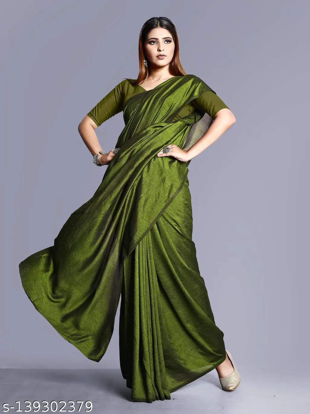 Elegant Georgette Saree with Unstitched Blouse - Image 2