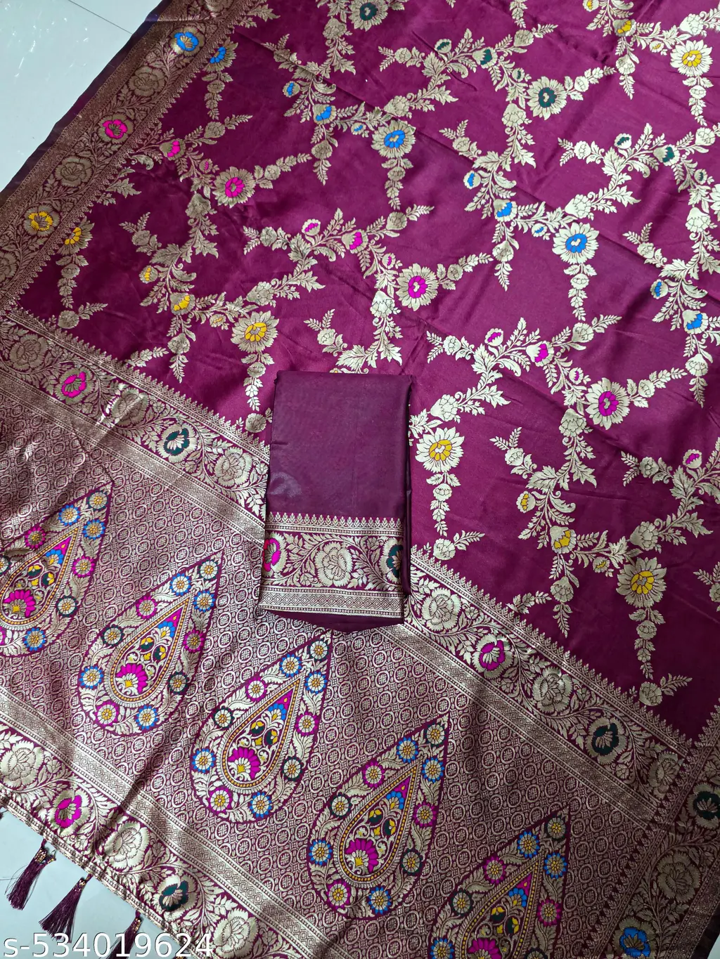 Kanjeevaram Maroon Silk Saree: Timeless Elegance - Image 3