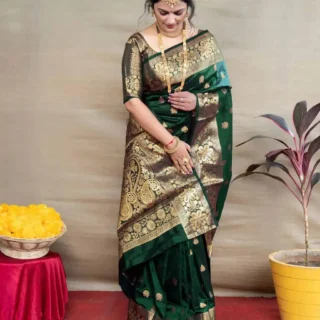 znvyu_1024.webp Emerald Silk Saree: Golden Zari Shine