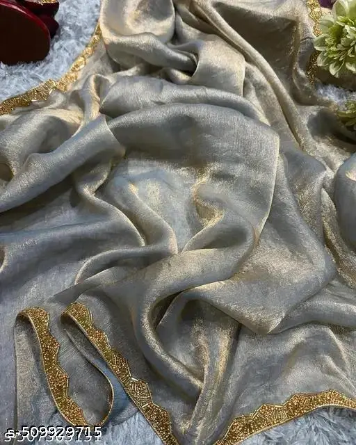 Golden Lace Border Designer Saree - Image 2