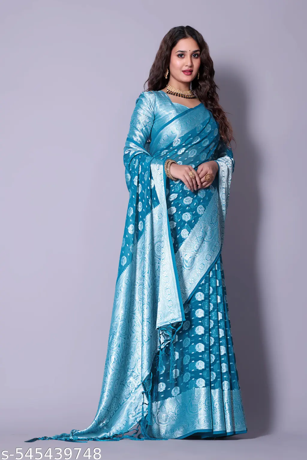 Elegant Georgette Saree - Image 2