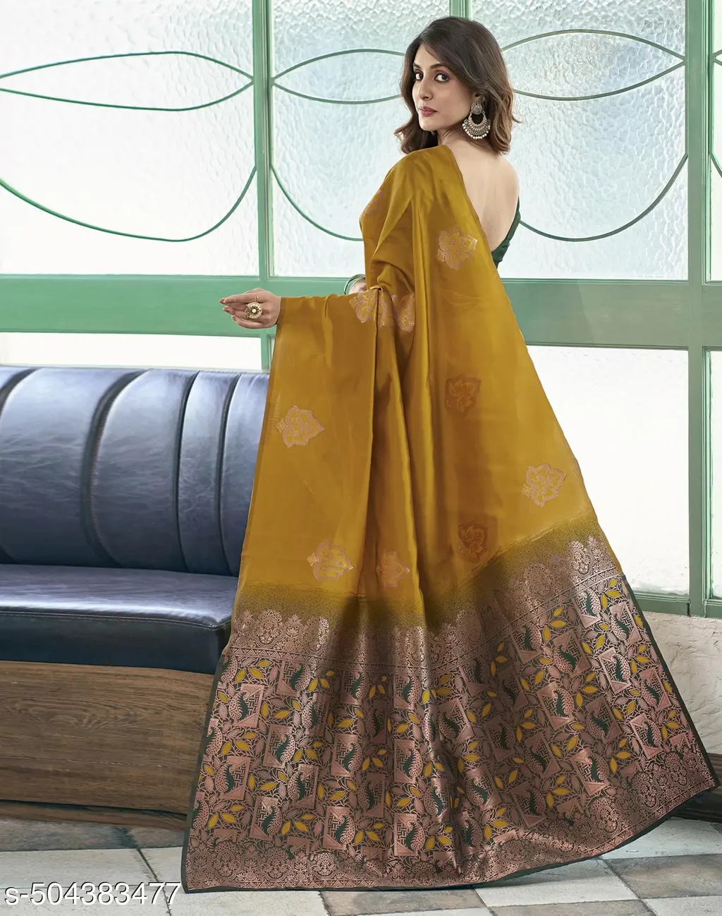 Woven Banarasi Saree | Contrast Pallu - Image 2